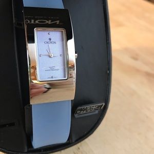 Water resistant and stylish watch